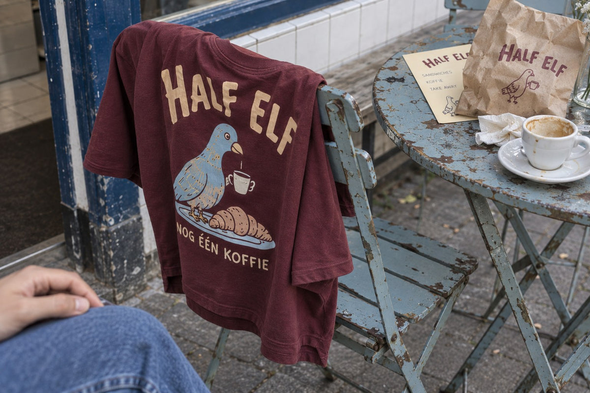 Half-Elf 03 shirt en merkdetails — conceptbeeld